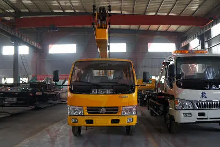 内蒙古海拉尔高速搭电补胎换胎-修车-拖车救援